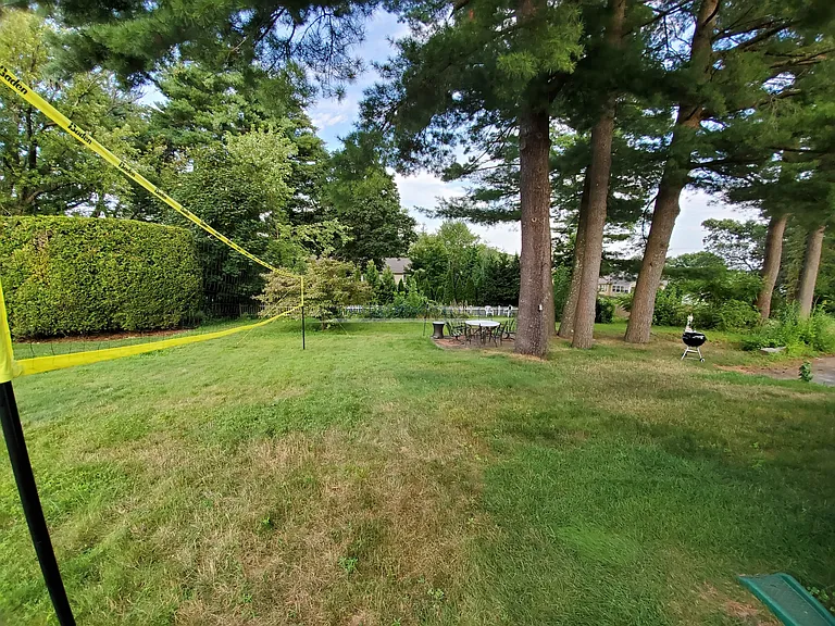 22 Augustus Rd #LR — Photo 27