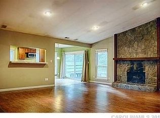 6339 Lake Forest Dr, Charlotte, NC 28227