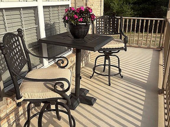 3rd image of 400 Indian Hills Rd