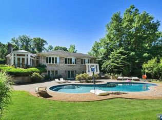 218 Truman Dr, Cresskill, NJ