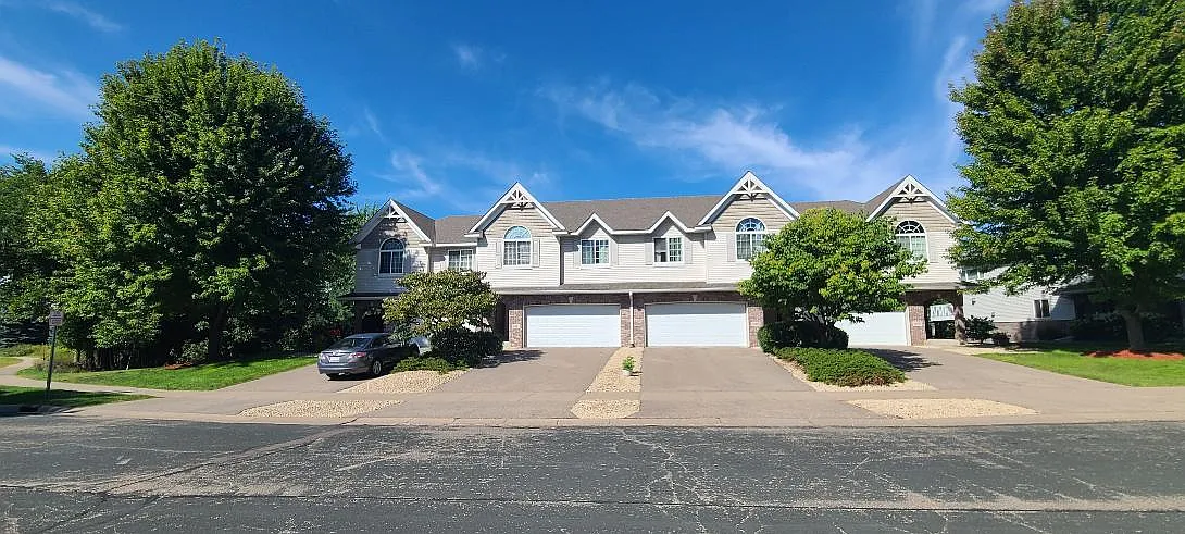 3 bed, 2.5 bath, 1878 sqft, $2,650 — Photo 1