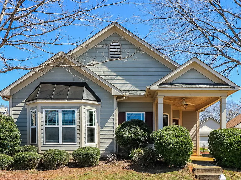 92 Majestic Dr — Photo 1