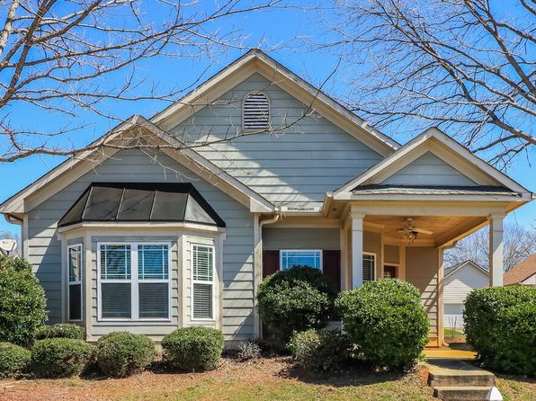 92 Majestic Dr