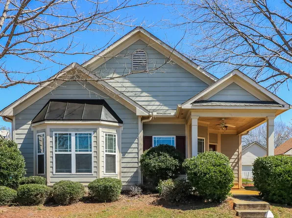 92 Majestic Dr, Newnan, GA 30265