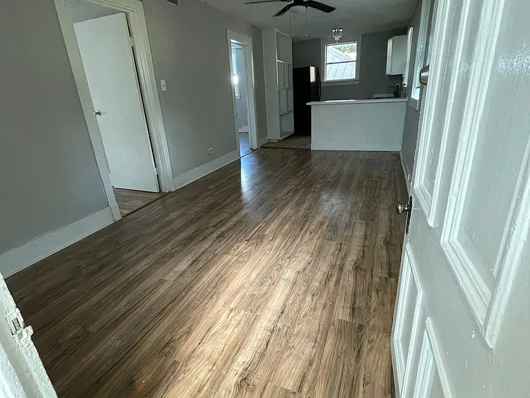 143 Tremlett Ave #D — Photo 15