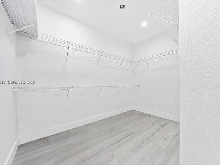 18742 SW 55th St — Photo 28
