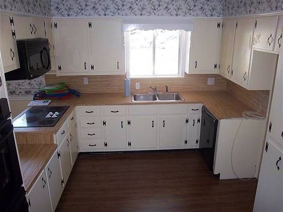 2nd image of 1541 Northcrest Dr