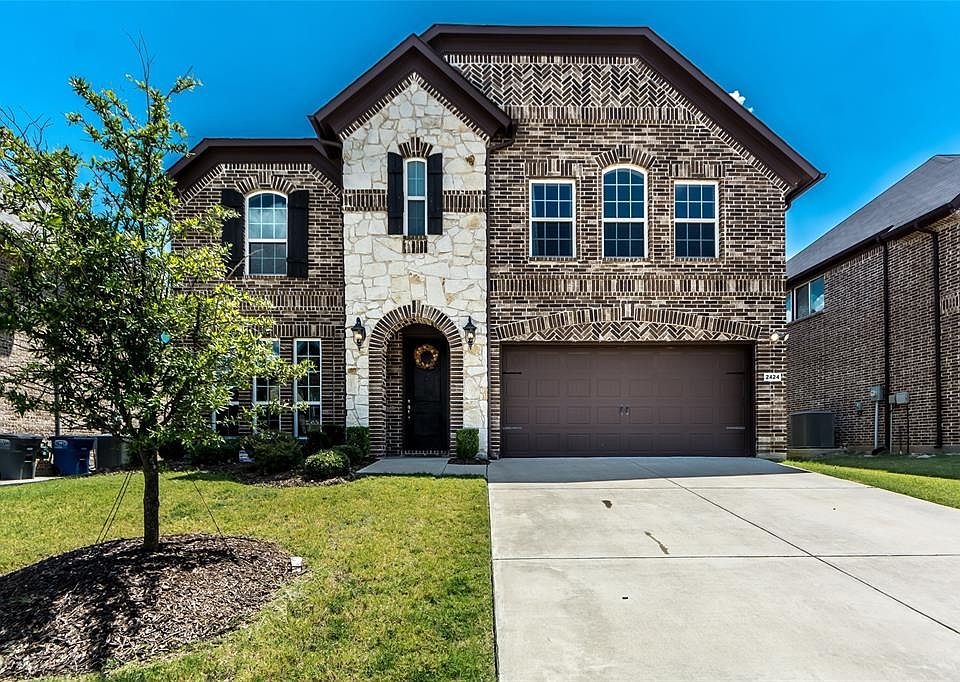 1st image of 2424 Kingsgate Dr