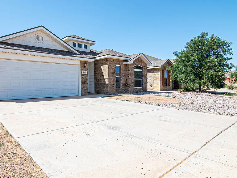 5917 Mile High Ln — Photo 2