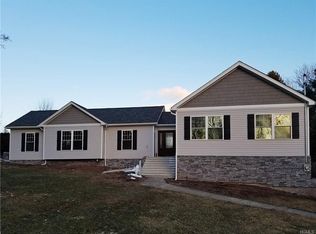 79 Susan Dr, Newburgh, NY 12550