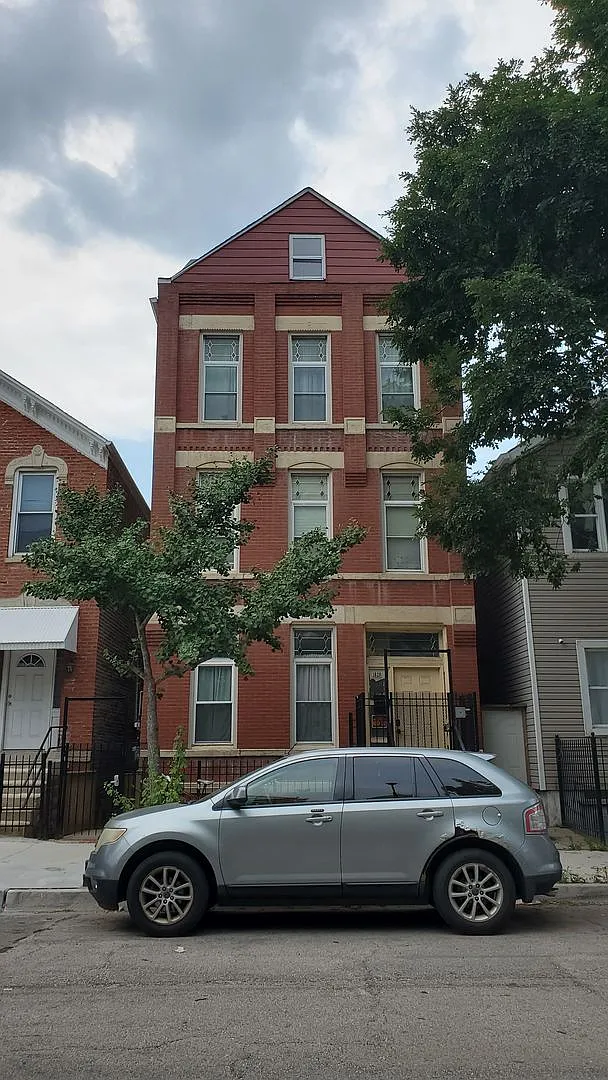1626 S. Throop — Photo 1