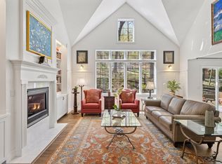 1067 Pioneer Rd, Red Wing, MN 55066