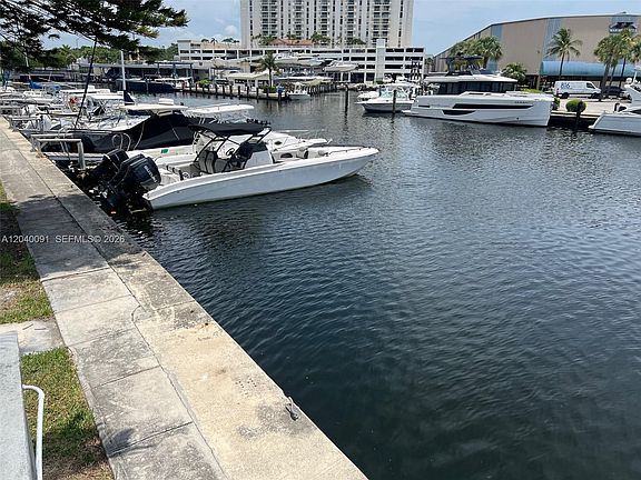 5th image of 13155 Ixora Ct APT 703