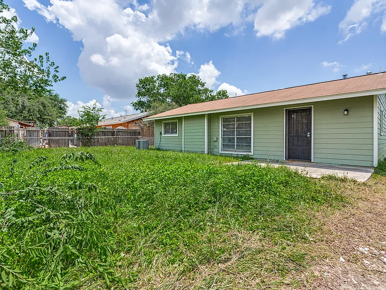 5535 Red Sky St — Photo 23