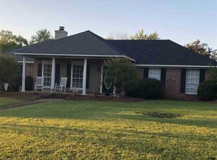 201 Crestwood Cv, Ridgeland, MS 39157