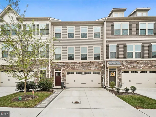 8259 Kippis Rd, Millersville, MD 21108