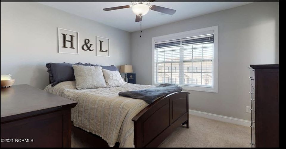 1st image of 124 Chandler Dr