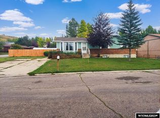 123 Arapahoe Cir, Evanston, WY 82930