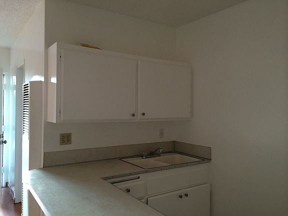 4th image of 3835 Artesia Blvd APT L