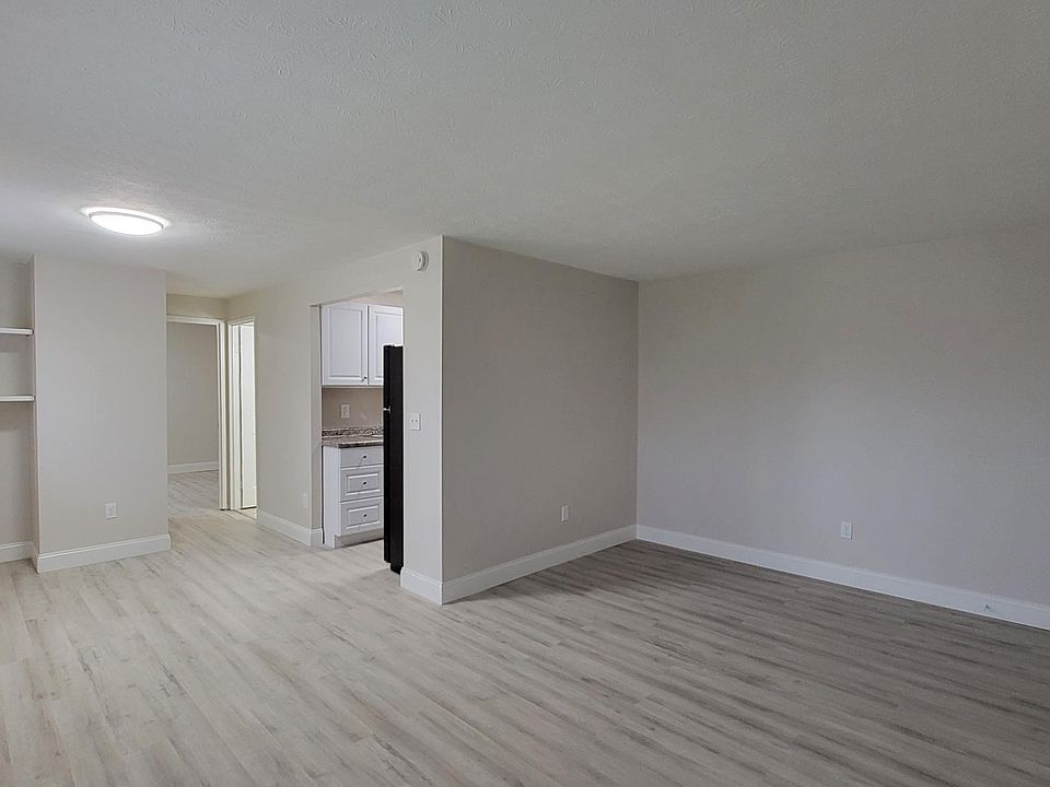 1st image of 830 Nebraska Ave APT 1