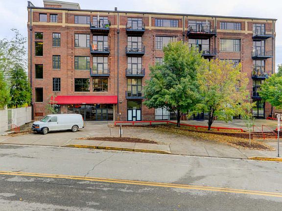 4th image of 1060 Worlds Fair Park Dr Unit 506