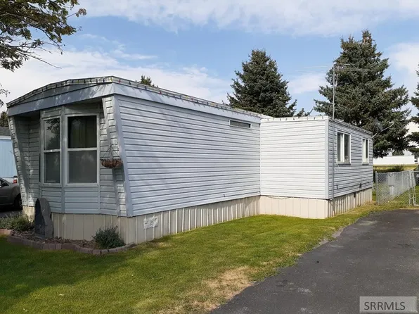 2330 Whispering Pines Dr, Idaho Falls, ID 83401