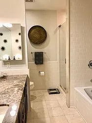 Rented by R New York