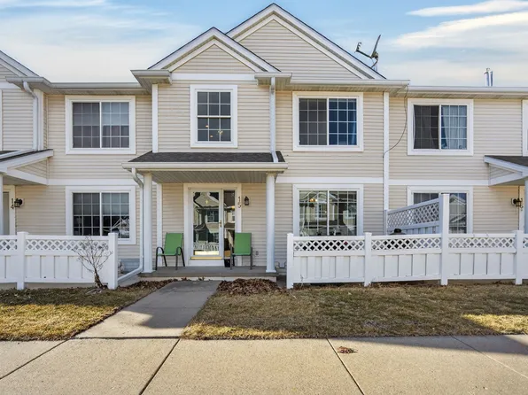 9265 Greenspire Dr Unit 15, West Des Moines, IA 50266