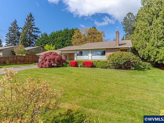 3rd image of 1275 Valley View Dr NW