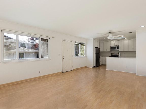 5th image of 21 Klamath Way