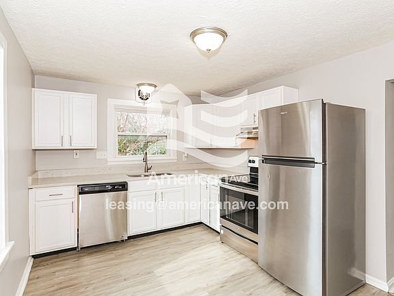185743_005_kitchen_5.jpg