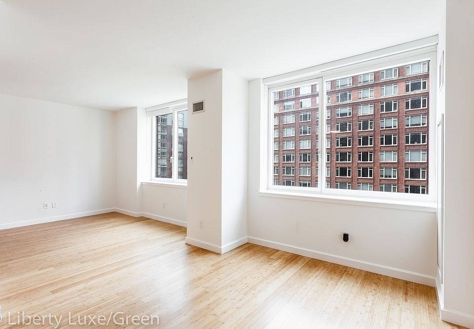 1st image of 300 N End Ave APT 10l