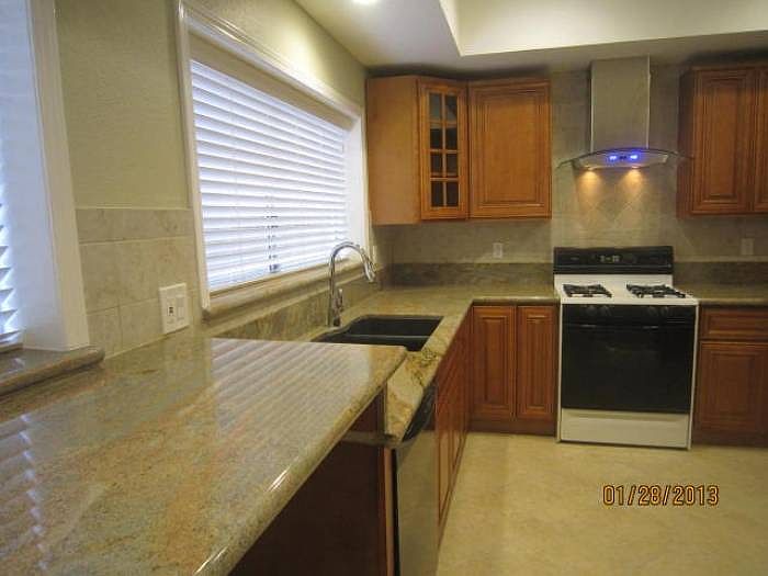 Kitchen1