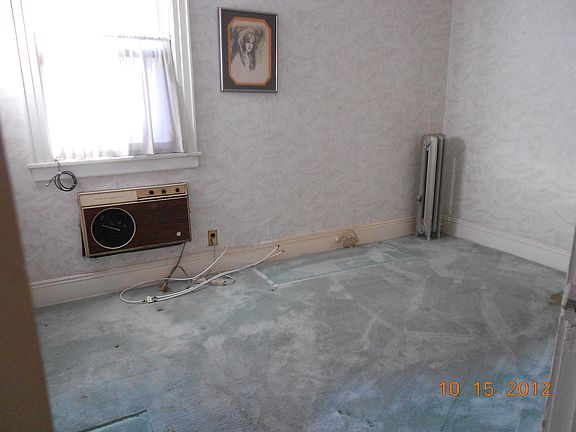 3rd image of 2163 E 15th St