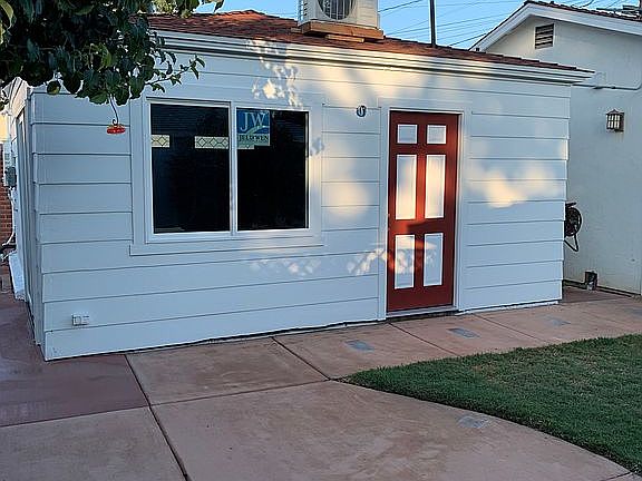 2nd image of 252 Sea Vale St