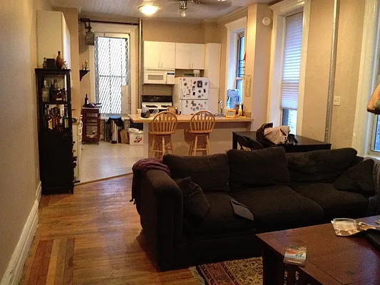 Rented by Walter & Samuels Inc | media 7