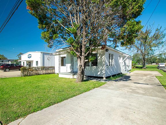 4th image of 311 Chennault St