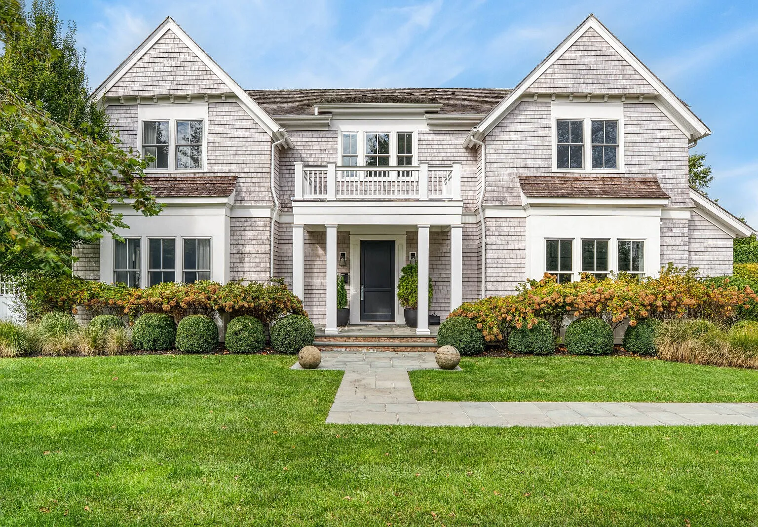 Southampton Village Gem — Photo 2