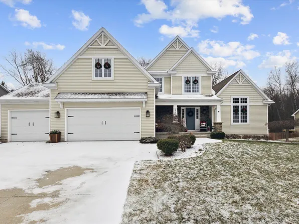 5707 Plumtree Ln, Midland, MI 48642