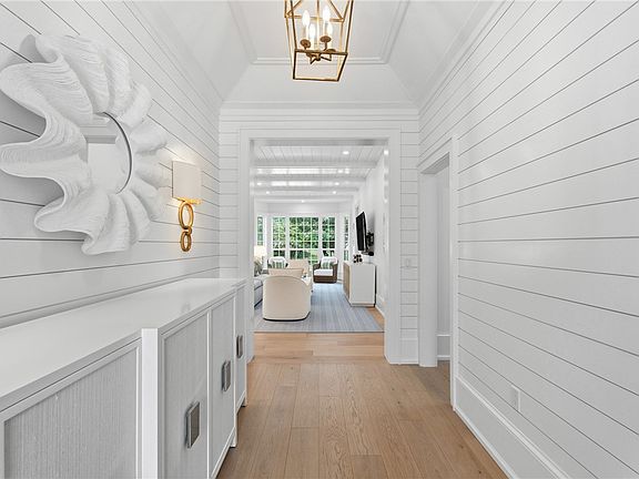 5th image of 1070 Beach Rd #1070