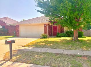 21921 Pleasant Ridge Rd, Edmond, OK 73012