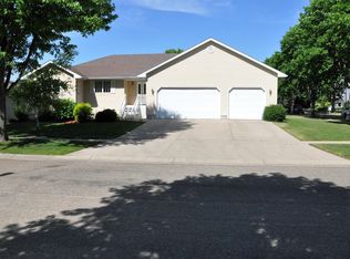 1004 Hammond Ave, Brookings, SD 57006