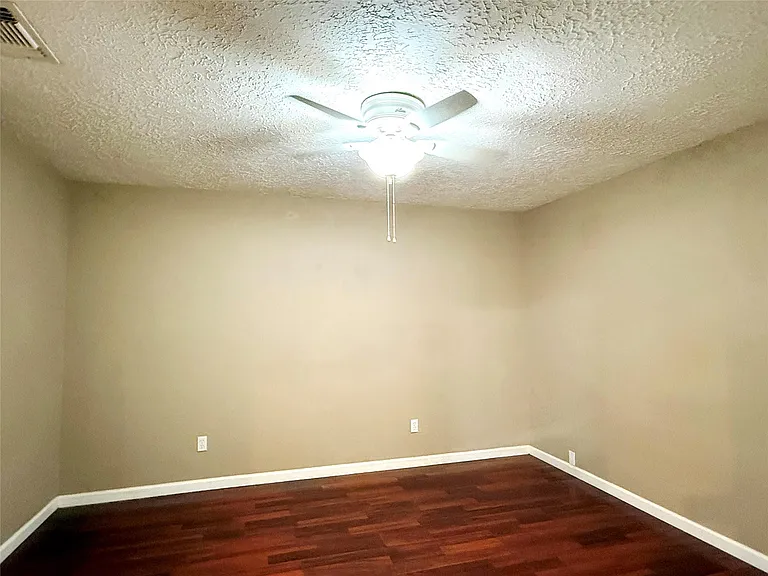 4923 Kentwalk Dr — Photo 15