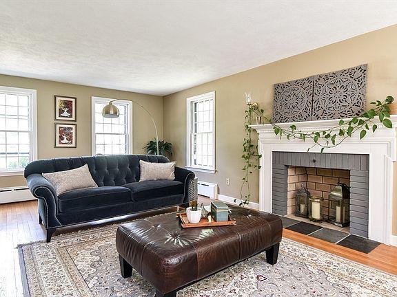 4th image of 15 Juniper Ln