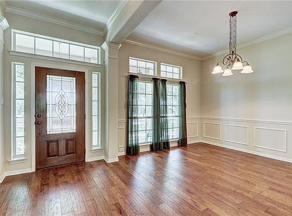 5th image of 214 Park Place Dr