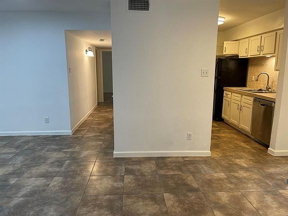 3rd image of 5550 N Braeswood Blvd APT 188