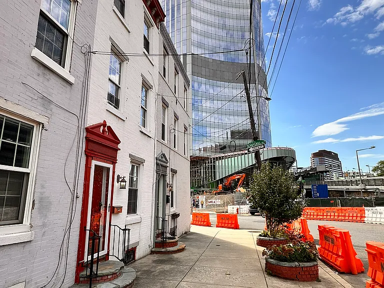 2700-14 South St #2710 — Photo 28