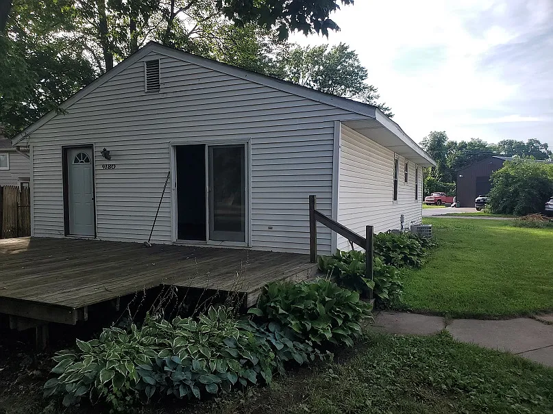 9180 Redwood Dr photo 1