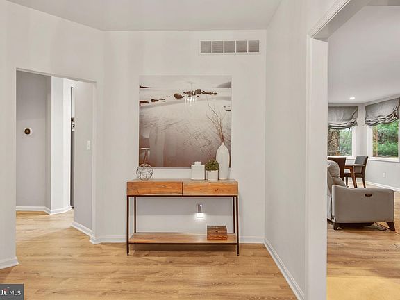 3rd image of 3009 Martin Meadows Ct