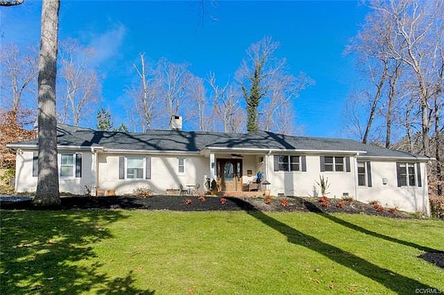 1st image of 300 Beechwood Park
